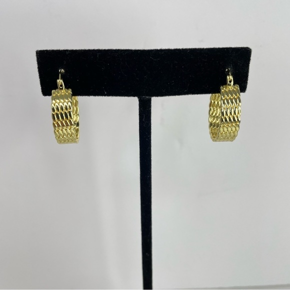 18k Gold Plated Pierced Hoop Earrings NWT in Original Box - Picture 7 of 13